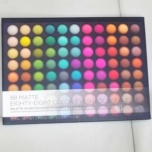 NWOT BH 88 color pallet